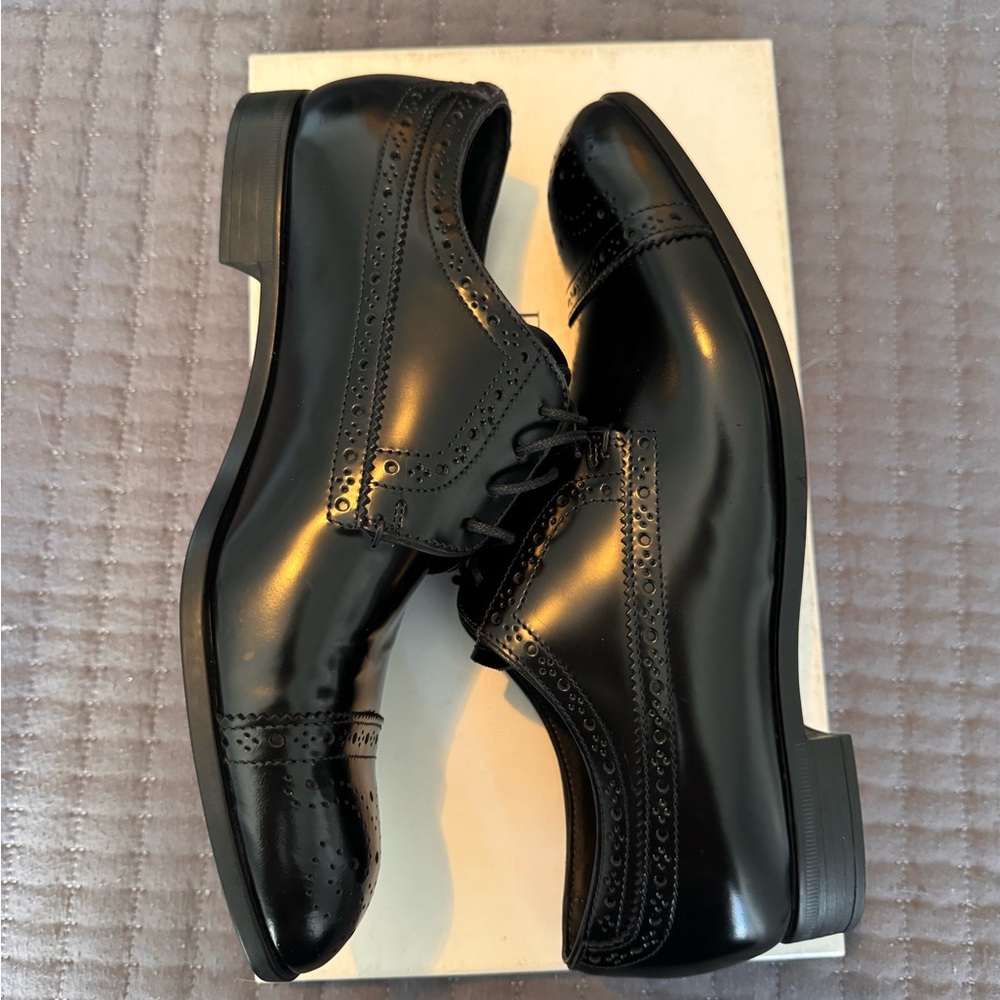 Emporio Armani Brogue dress shoes size 7 New never worn!